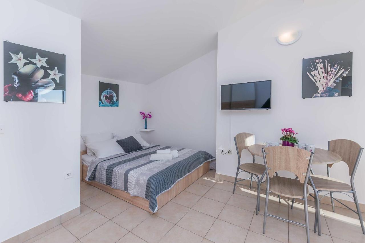 Apartmani Neno Lokva Rogoznica Buitenkant foto